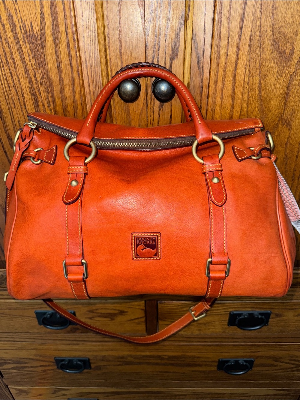 Dooney & Bourke large Florentine satchel with strap in HTF Orange - Picture 16 of 16